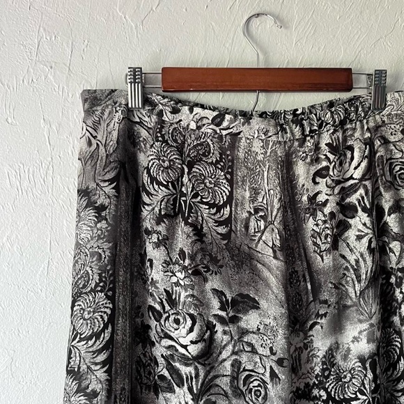Vintage Fairy Grunge Goth Boho Whimsigoth Black White Floral Midi Skirt 16 - Picture 2 of 6